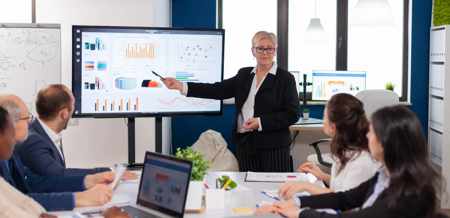 Müşteri Verilerini Analiz Ederek Kişiselleştirilmiş Pazarlama Stratejileri Oluşturma: 2026 Rehberi